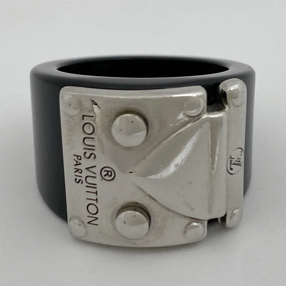 Anillo Louis Vuitton Burg Rock Me anillo plástico chapado en plata negro plateado... Foto 2 de 4
