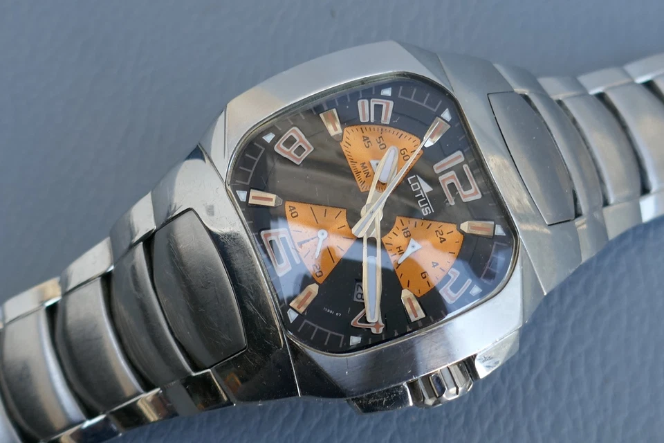 Montres chronographe Festina et lotus en acier pour homme - Photo 2/4