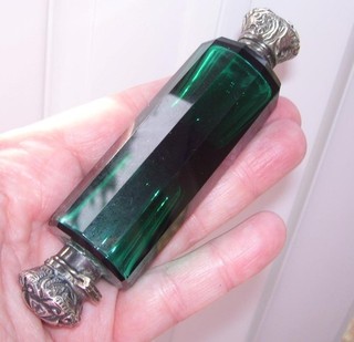 Superb Antique Victorian Double Ended Silver Emerald Green Scent Perfume Bottle