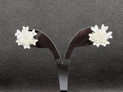 Handmade Christmas Snowflake Earrings and Brooch Set - Picture 3 of 7