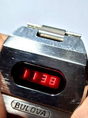 OROLOGIO WATCH BIG BLOCK BULOVA LED RED VINTAGE 1974💎 | eBay