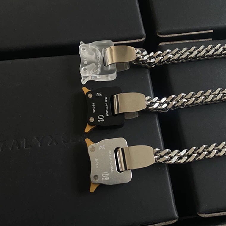 Gold Silver Chain 1017 ALYX 9SM Colored Links Buckle Gold Silver Chain 1017 ALYX 9SM Colored Links Buckle