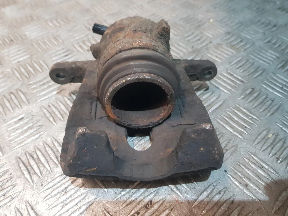 PINZA DE FRENO DELANTERA SUZUKI SWIFT GL MK2 NSF 1.3P 2007 Foto 4 de 4