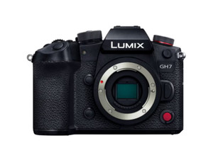 Panasonic LUMIX GH7 DC-GH7 Corps Quatre Trois Sensor sans miroir Japon Import NEW