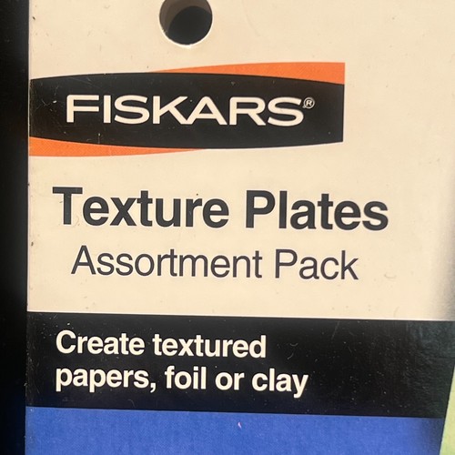 Fiskars Texture Embossing Plates Assortment 6 Double Sided Plates- 12 Designs - Picture 2 of 12