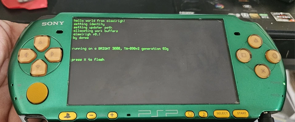 Herramienta Desenbrilladora de Batería Sony PSP Soporta Todos los Modelos 1000, 2000 y 3000 Foto 3 de 4