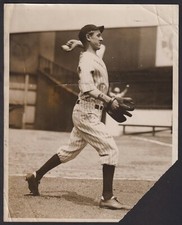 1930 LEFTY GOMEZ New York Yankees Rookie Extremely Early Vintage Baseball Photo