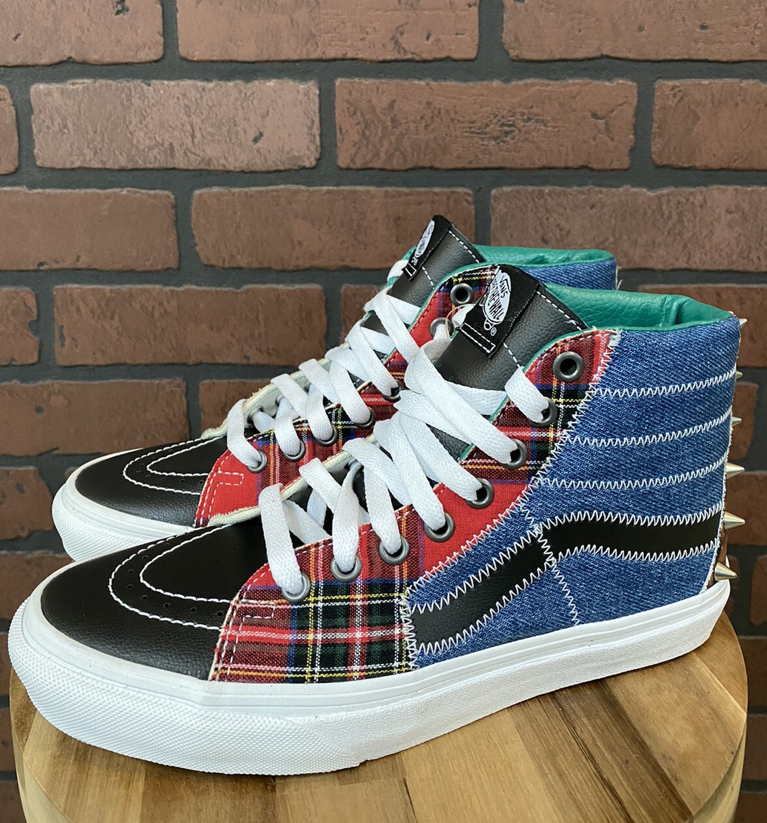 VANS Off The Wall Sk8Hi Tartan Daze Punk Spike Skate VANS Off The Wall Sk8Hi Tartan Daze Punk Spike Skate