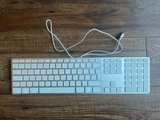 Apple Keyboard - UK Layout - QWERTY + Numerical Full Size Keyboard Wired USB