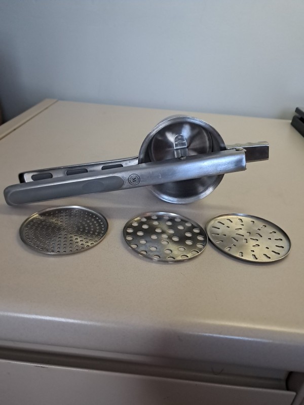Martha Stewart Ricer With 3 Discs For Potatoes, Spaeztle,Purees