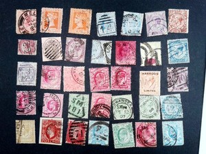 ROYAUME UNIE UK    LOT DE   TIMBRES ANCIENS     Y703