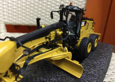 Caterpillar Cat 14M3 Motor Grader 1:50 Scale Model By Diecast