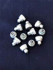 SOUTHCO 47-61-121-20 CAPTIVE SCREW 4-40 THREAD PRESS-IN PHILLIPS   ( 10 PCS  )