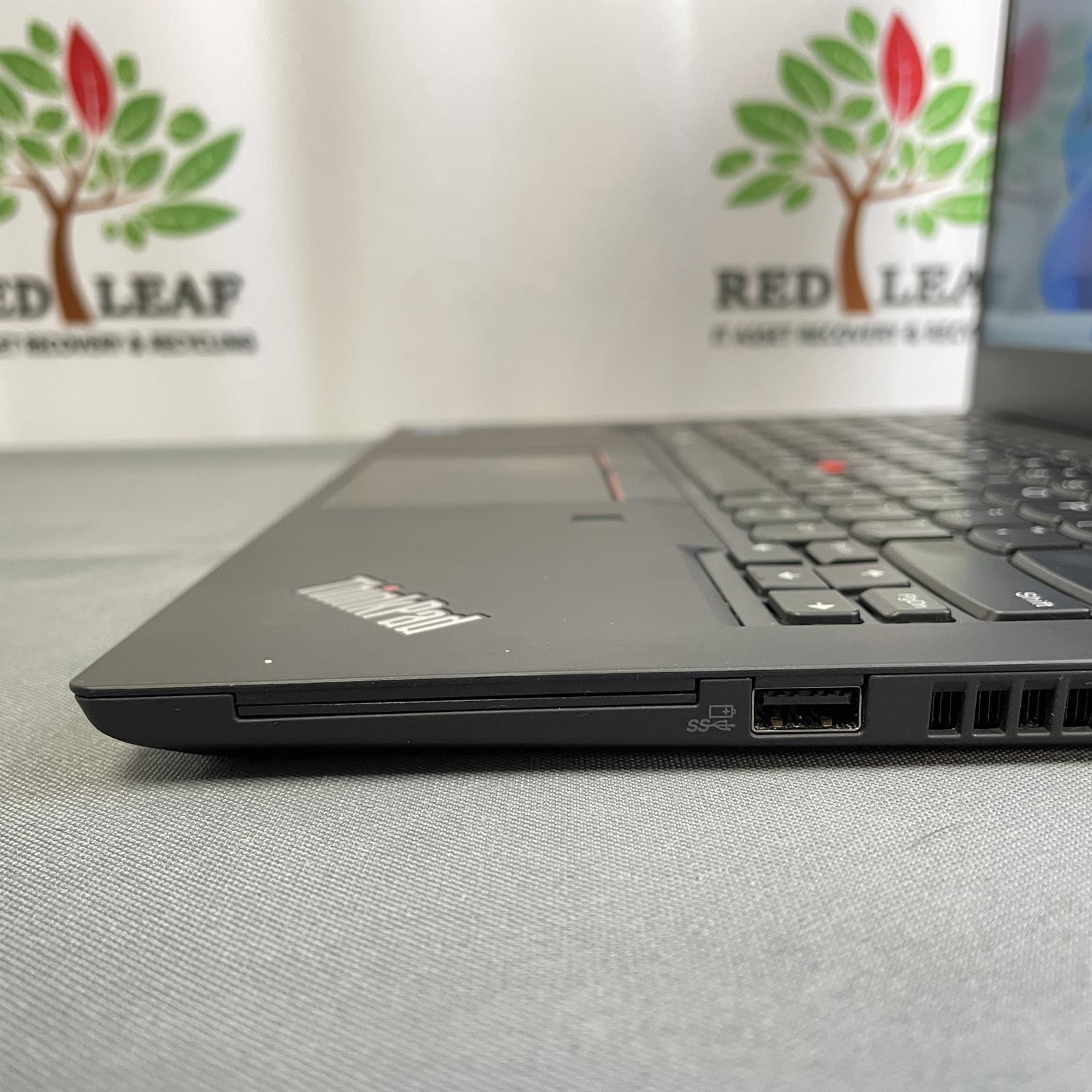 Lenovo ThinkPad T14 Gen 2i, 14-Inch Laptop, with Intel Core i7-1165G7, None NVMe (Non-Volatile Memory Express), Windows 11 Pro