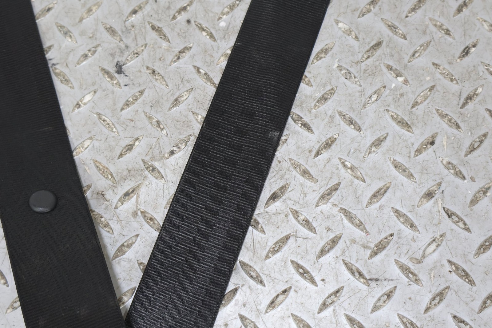 Bentley Flying Spur 2006-2012 Front Right Seat belt retractor Black