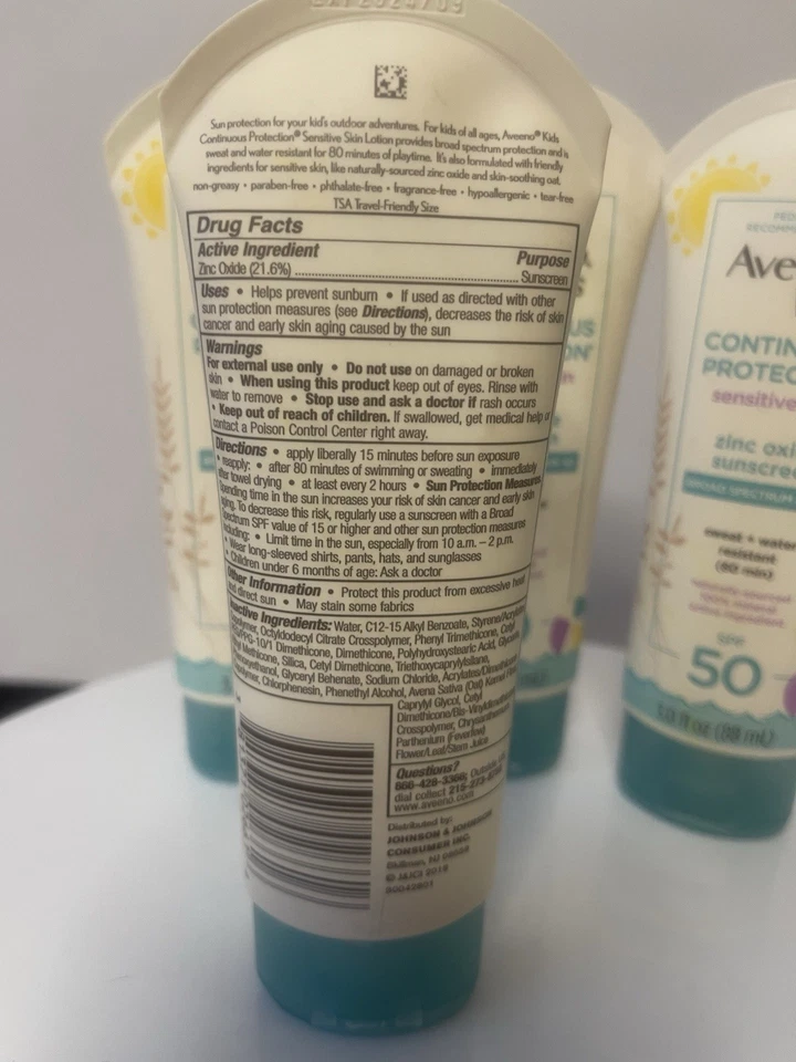 Lote de 4 protectores solares minerales para piel sensible Aveeno Kids FPS 50 ***EXP 09/2024*** Foto 2 de 3