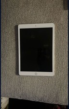Apple iPad 7th Generation A2200 32 GB, Wi-Fi  4G, 10.2 in - Silver