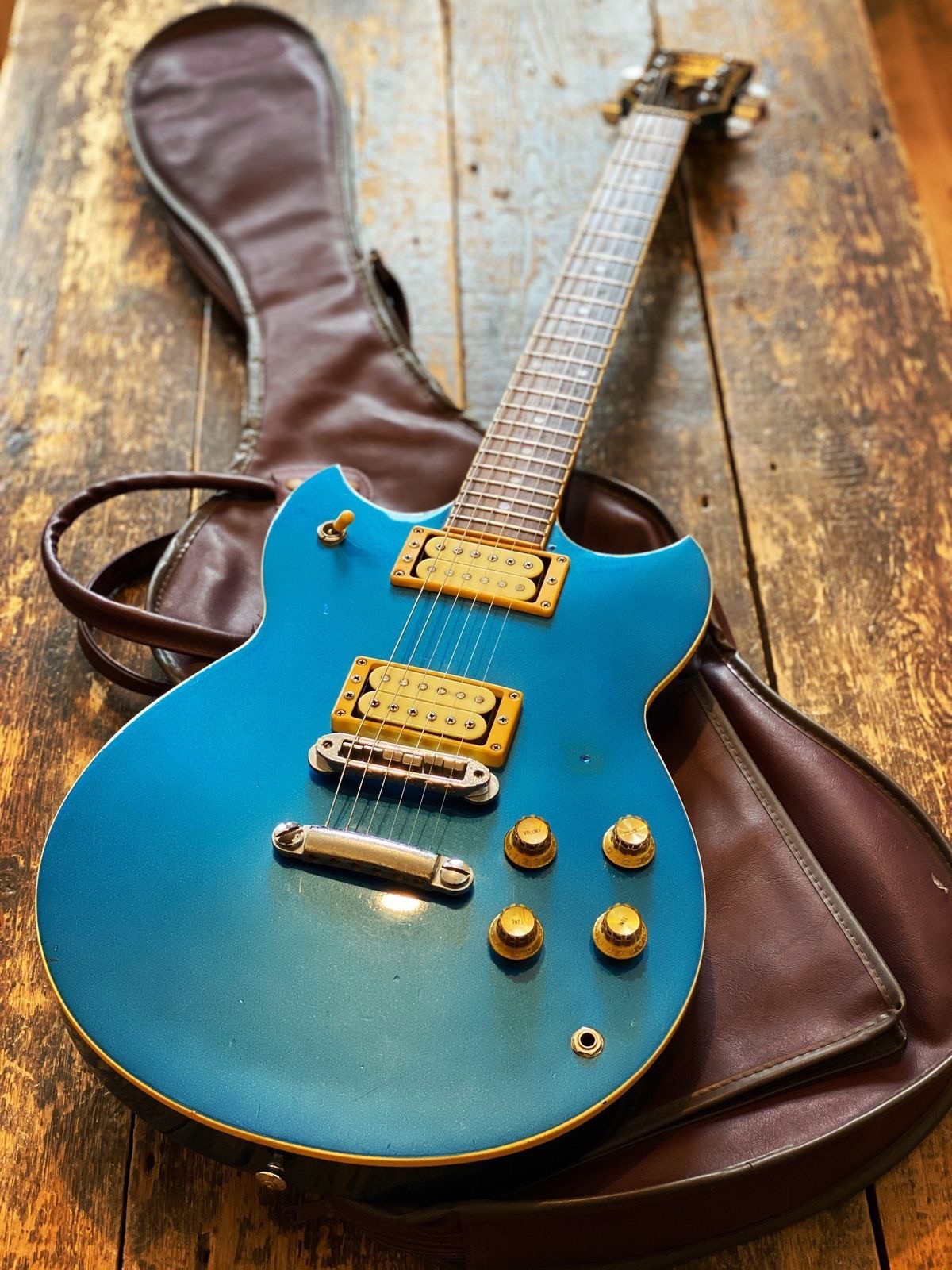 Vintage 1982 Japanese Yamaha SG800s Factory Metallic Blue w /  Vintage Leatherette