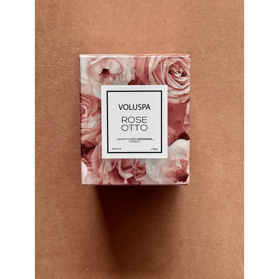 Vela Voluspa Rose Otto vertida a mano cera de coco floral decoración del hogar nueva en caja Foto 2 de 4