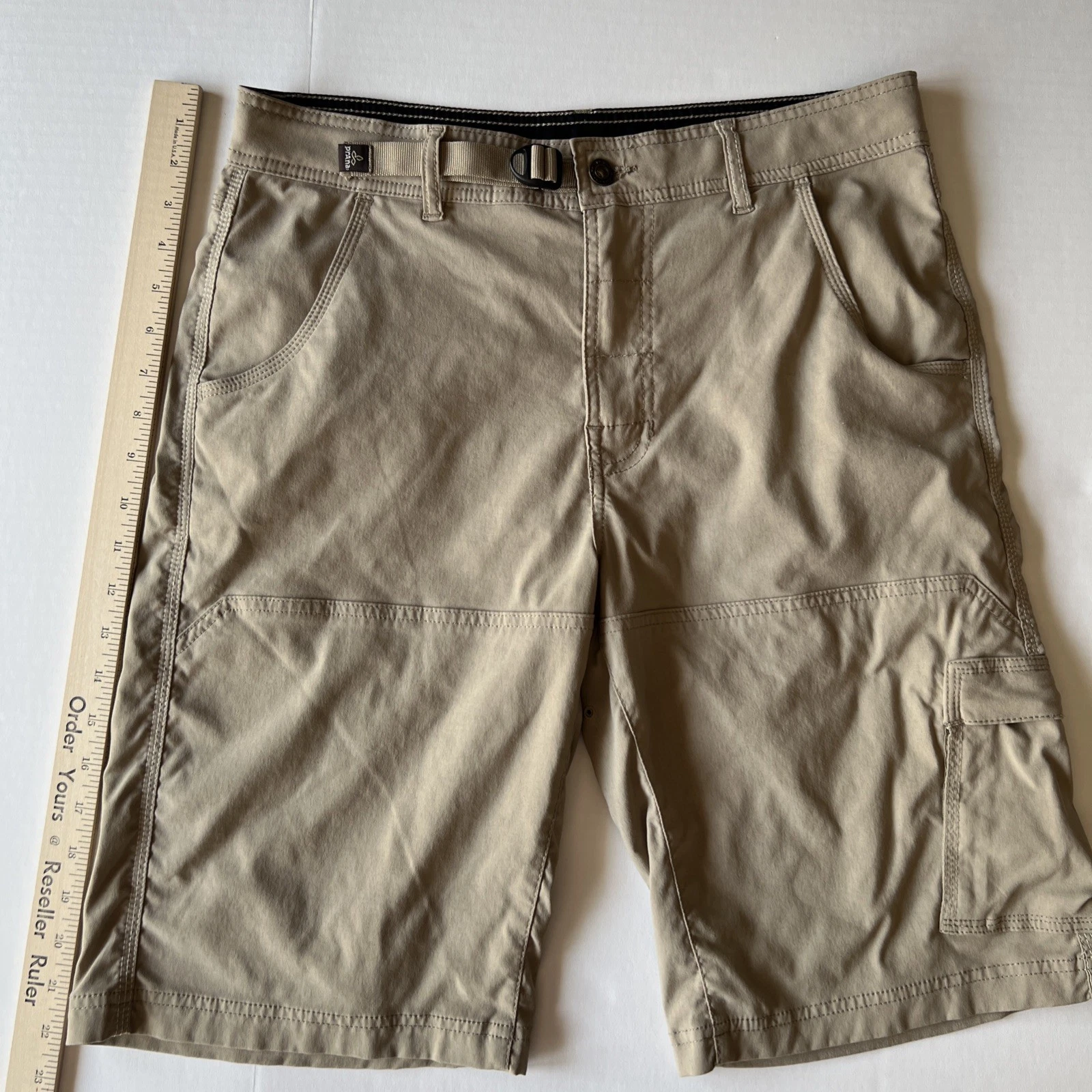 Prana Shorts Men's Medium Beige Stretch Zion 11" Cargo Belted Hiking Shorts