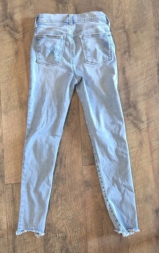 Old Navy Hi-rise Rockstar Jeggings 360° Stretch Girls 12 Light Wash Distressed - Picture 2 of 6