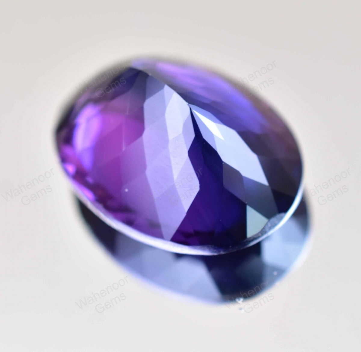 Saphir Naturel Bleu Violet Du Montana - 47,25 Carats - Certifié AGL - Sans Défaut