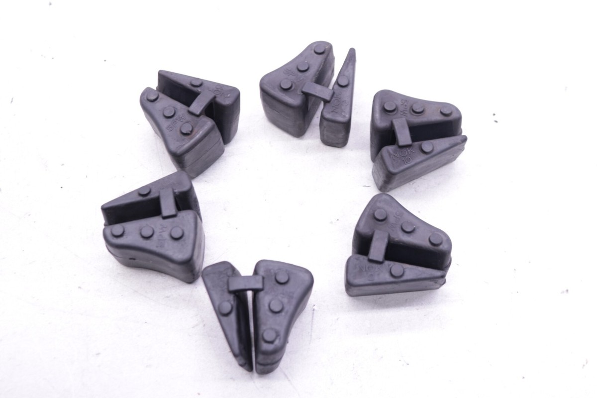 2002 02 03 YAMAHA YZF R1 1000 1000R REAR WHEEL RUBBERS HUB CUSH