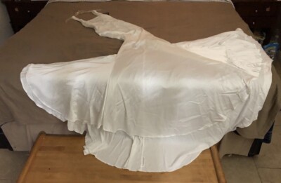Gorgeous NEW Moda Glam White Satin Full Length Train Giselle Gown Sz8 Wedding