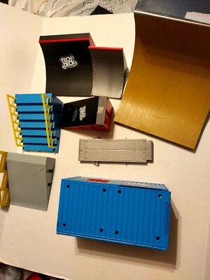 Tech Deck Ramps Stairs And Foldable Crates  8 Pieces