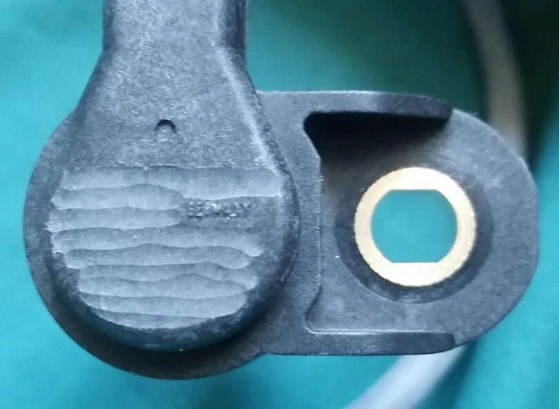 OE Supplier 12147539172Y Engine Camshaft Position Sensor - Image 4 of 4