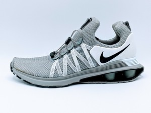 nike shox gravity wolf grey
