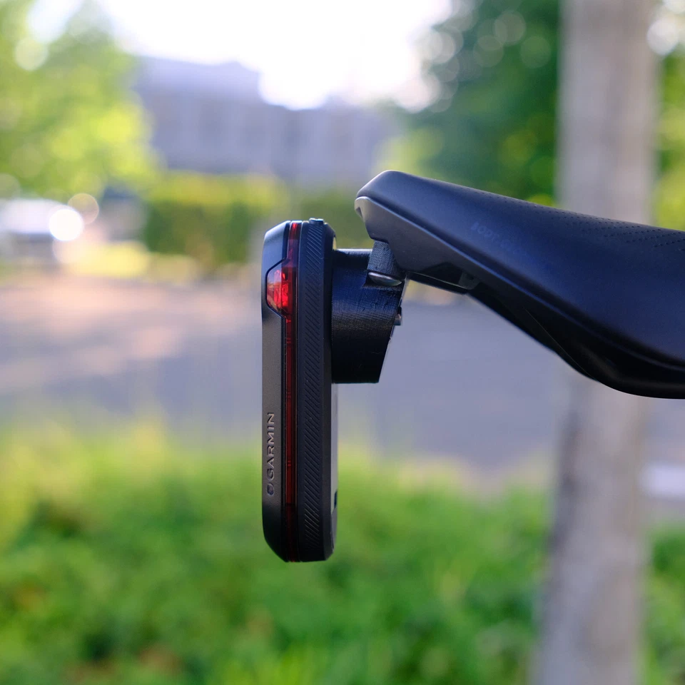 Soporte Garmin Varia para sillín eléctrico especializado (SWAT) Foto 2 de 4