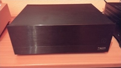 HTPC AMD 3400G / 16GB DDR4 RAM / 500GB M2 + 1TB HDD