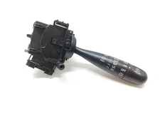 Toyota Yaris P9 Wiper Handle 173647 1.3 Petrol 2003 32747511