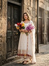 White Bloominge Georgette Salwar kameez With Dupatta For Function Wear