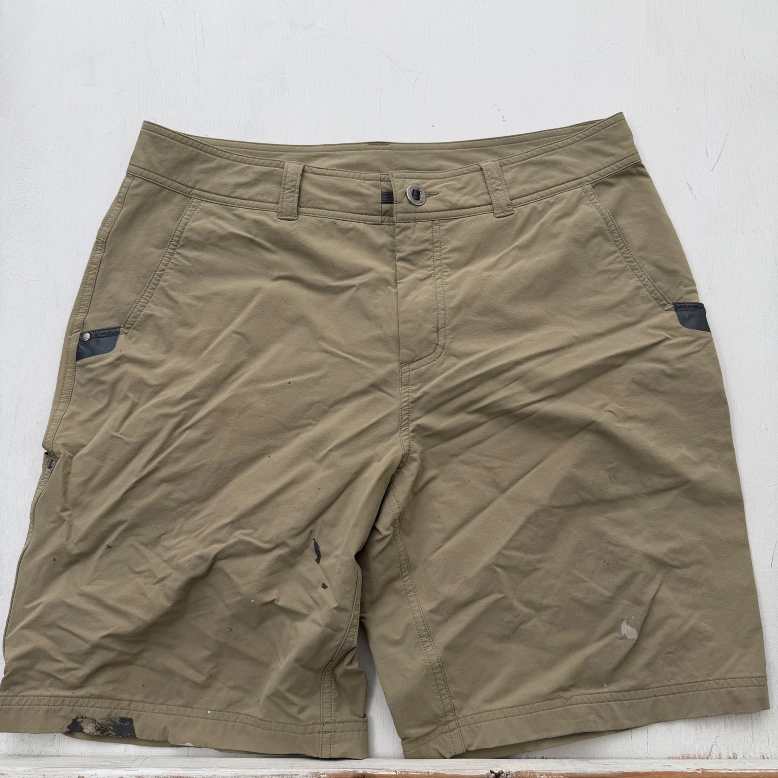 Sitka Gear Mens 34 Outdoor Performance Hiking Shorts Tan Khaki Stained Work Wear