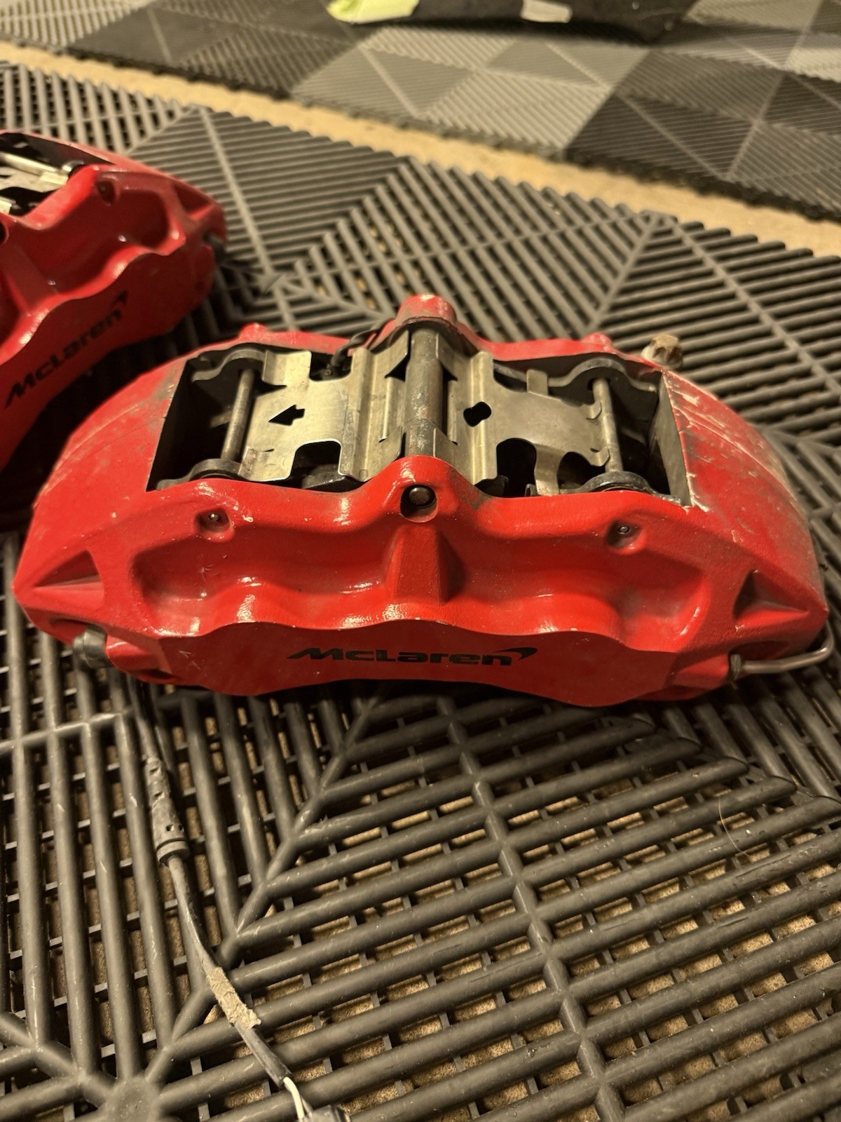 McLaren 570GT Complete Ap Racing Brake Set With Carbon Ceramic Rotors