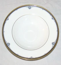 Royal Doulton Princeton Bone China 8 inch Rimmed Soup Bowl - Mint