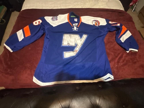 nhl stadium series game worn Peter Regin New York islanders Game Worn Jersey #16