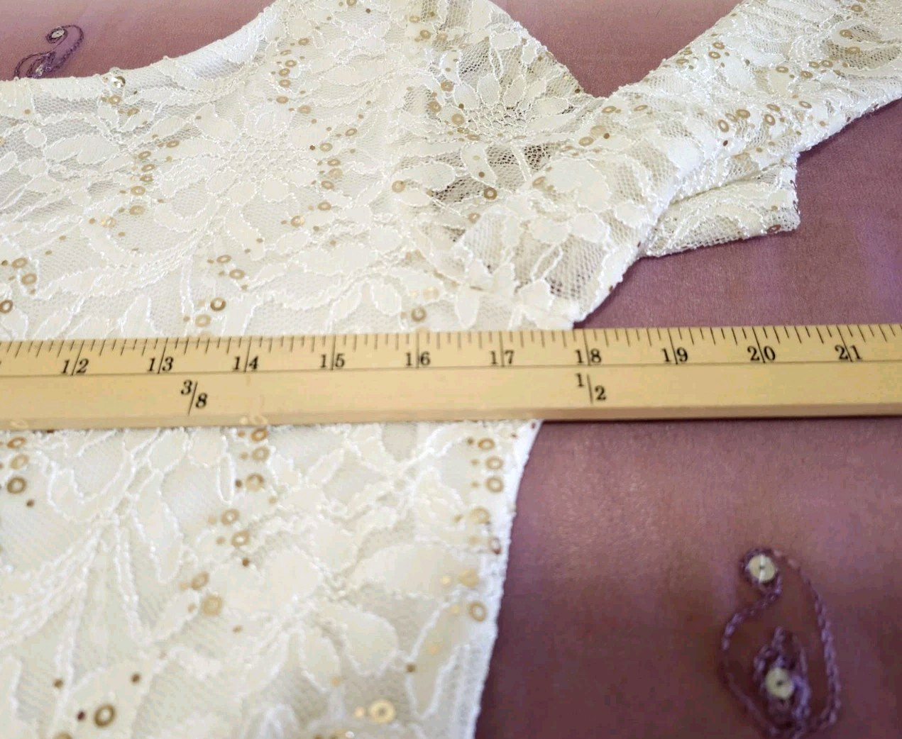 ONXY Nite Lace STRETCHY Bodycon Dress 8 Medium IVORY GOLD Sequins 3/4 Slv Lined image 8