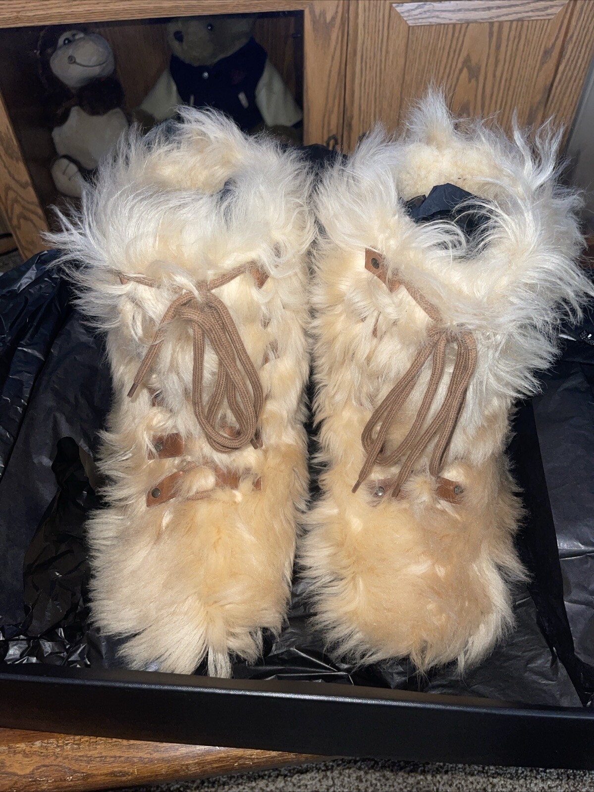 SAINT LAURENT Stivali YSL Furry panna unisex taglia 42 $900+