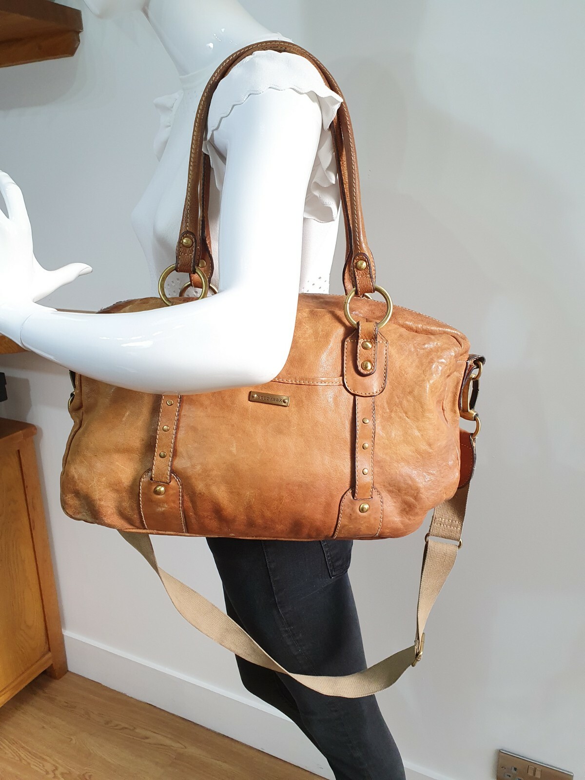 storksak elizabeth leather nappy bag