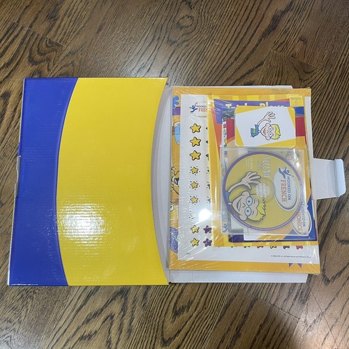 Hooked on French A 3 Level Program (English and French Edition) New Open Box - Picture 7 of 9