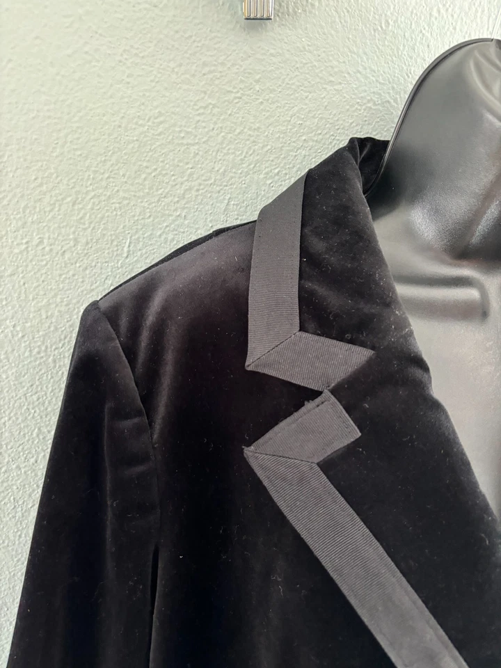Sutton Studio 女式长袖 3 按钮 Fr ont 黑色天鹅绒燕尾服夹克 16W — 第 2/4 张图片