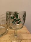 VINTAGE CHRISTMAS HOLLY HOLIDAY SNACKS SET - SERVING BOWL AND 4 GLASSES --EUC — photo 3