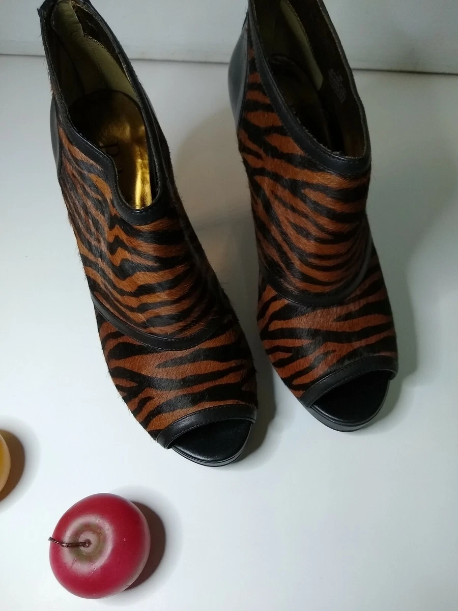 Best animal hotsell print shoes