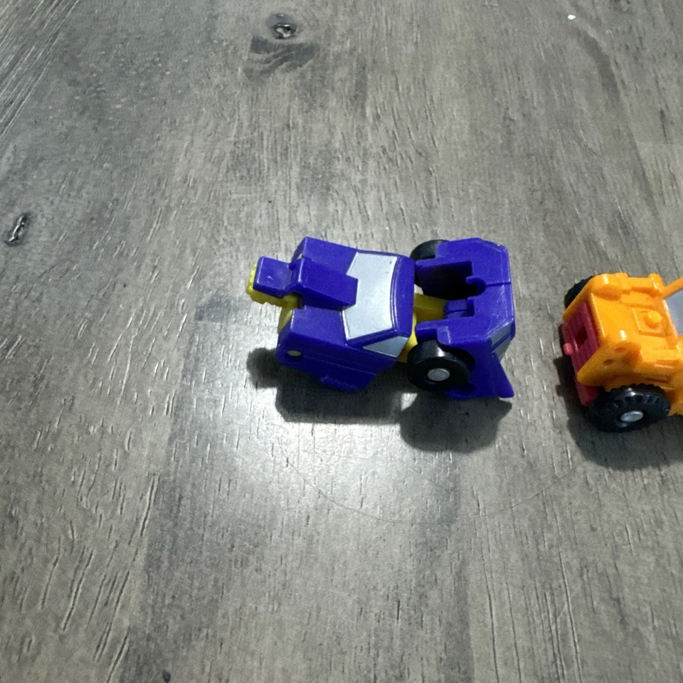 Vintage G1 Transformers Lot of 4 1980s Minibots Gobots Hasbro Takara Bandai - Image 2 of 4