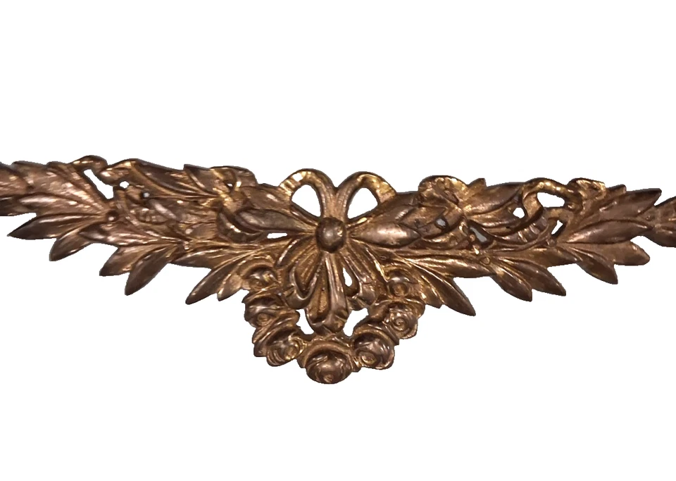 Vintage Decorativo Pendurado na Parede Floral Rosas Metal Dourado Intricadamente Projetado - Imagem 3 de 4