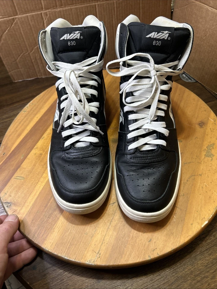 Avia 865 High-Top Black Leather Sneakers with White Accents - Image 4 of 4