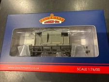 Bachmann 38-401B SR 25T 'Pill Box' Brake Van BR Grey (Early) - Weathered NEW